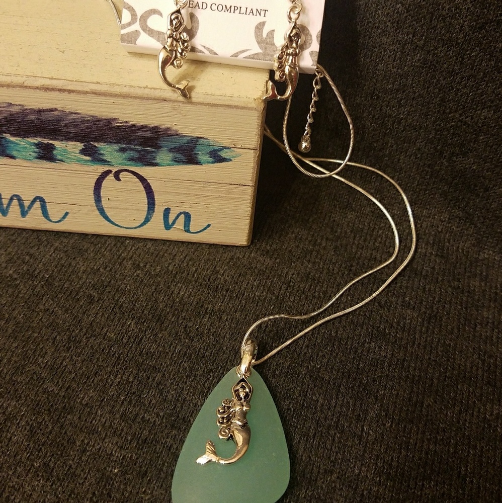 Mermaid necklace/earring set