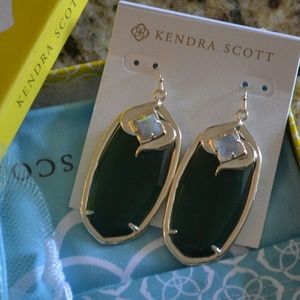 Kendra Scott Gabby Earrings in Green Mamba