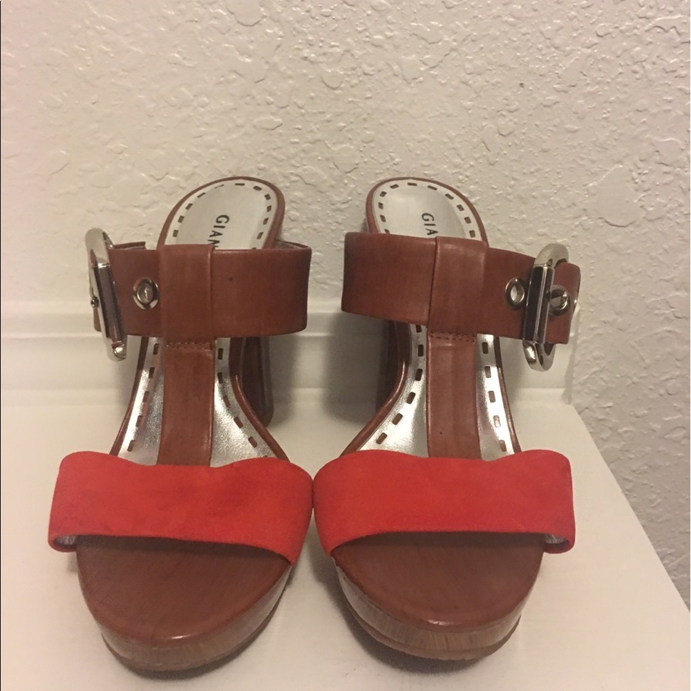 Gianni bini t-strap sandal size 7