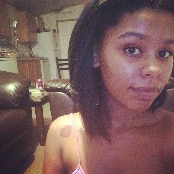 Meet your Posher, Octavia - Picture 1 of 1