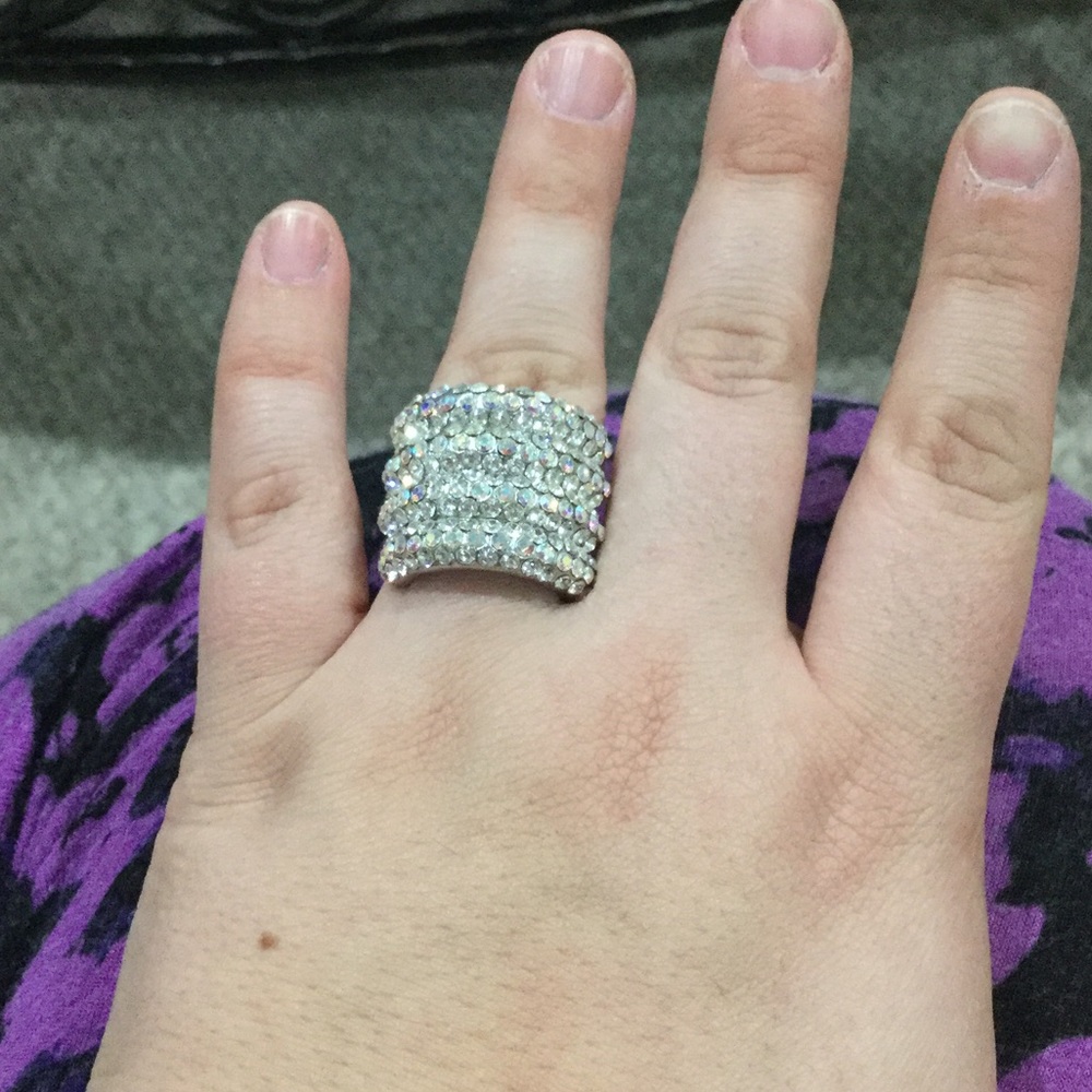 Irridescent stone ring