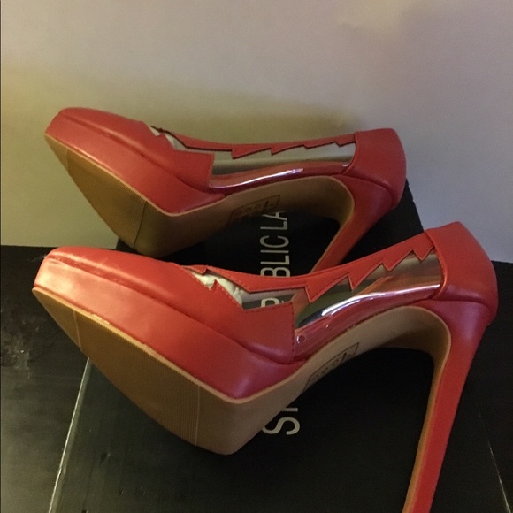Pre owned high heels - Picture 4 of 4