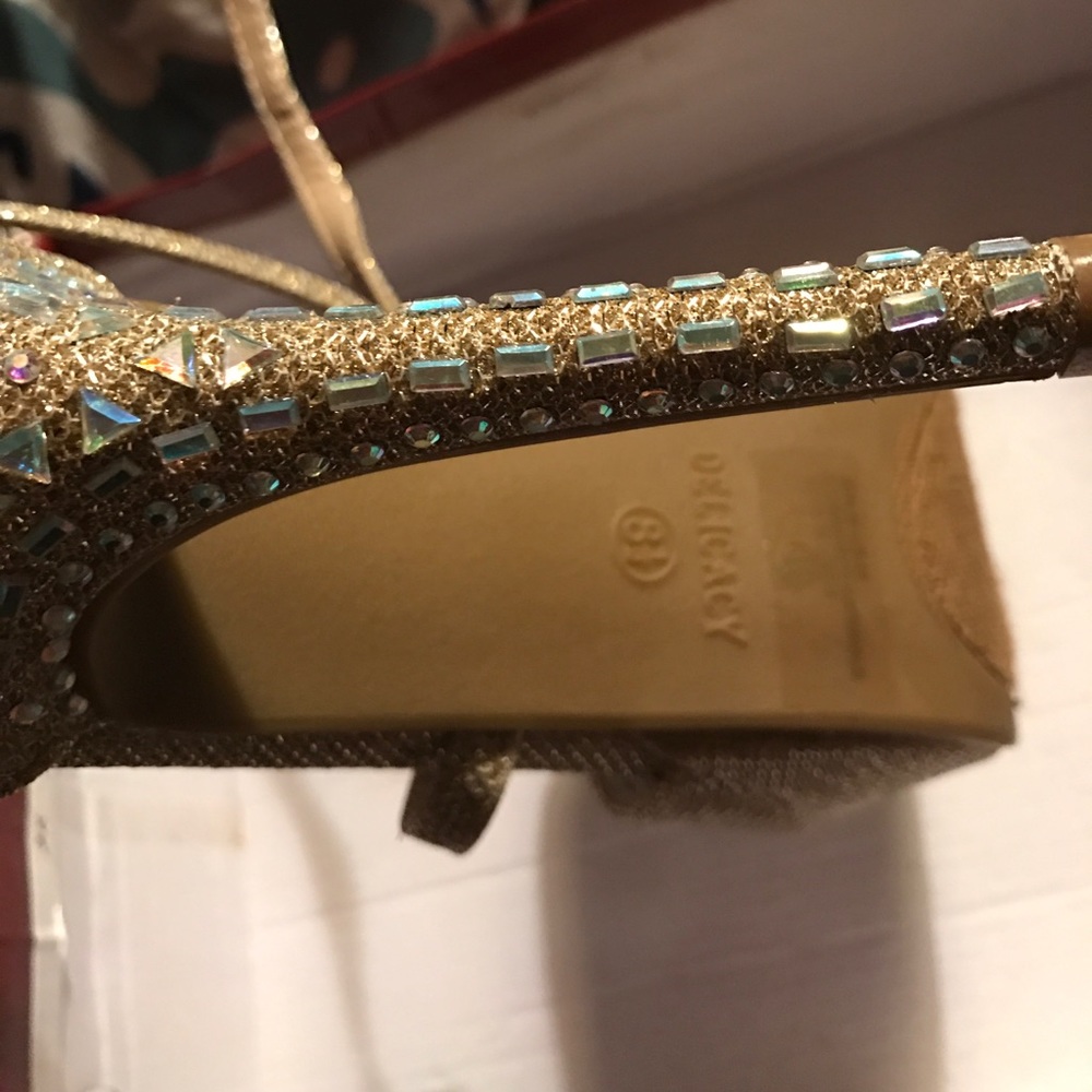 Heels - Picture 3 of 5