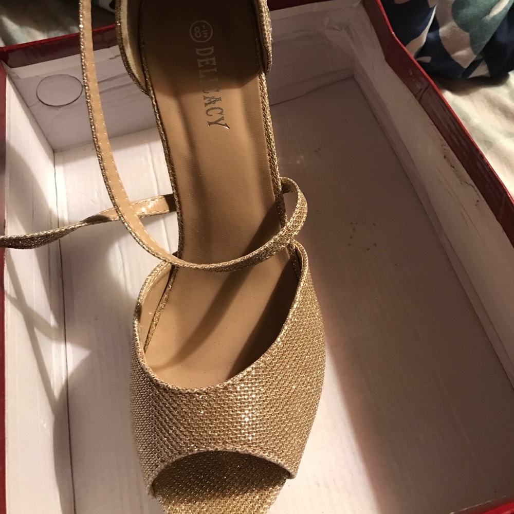 Heels - Picture 5 of 5