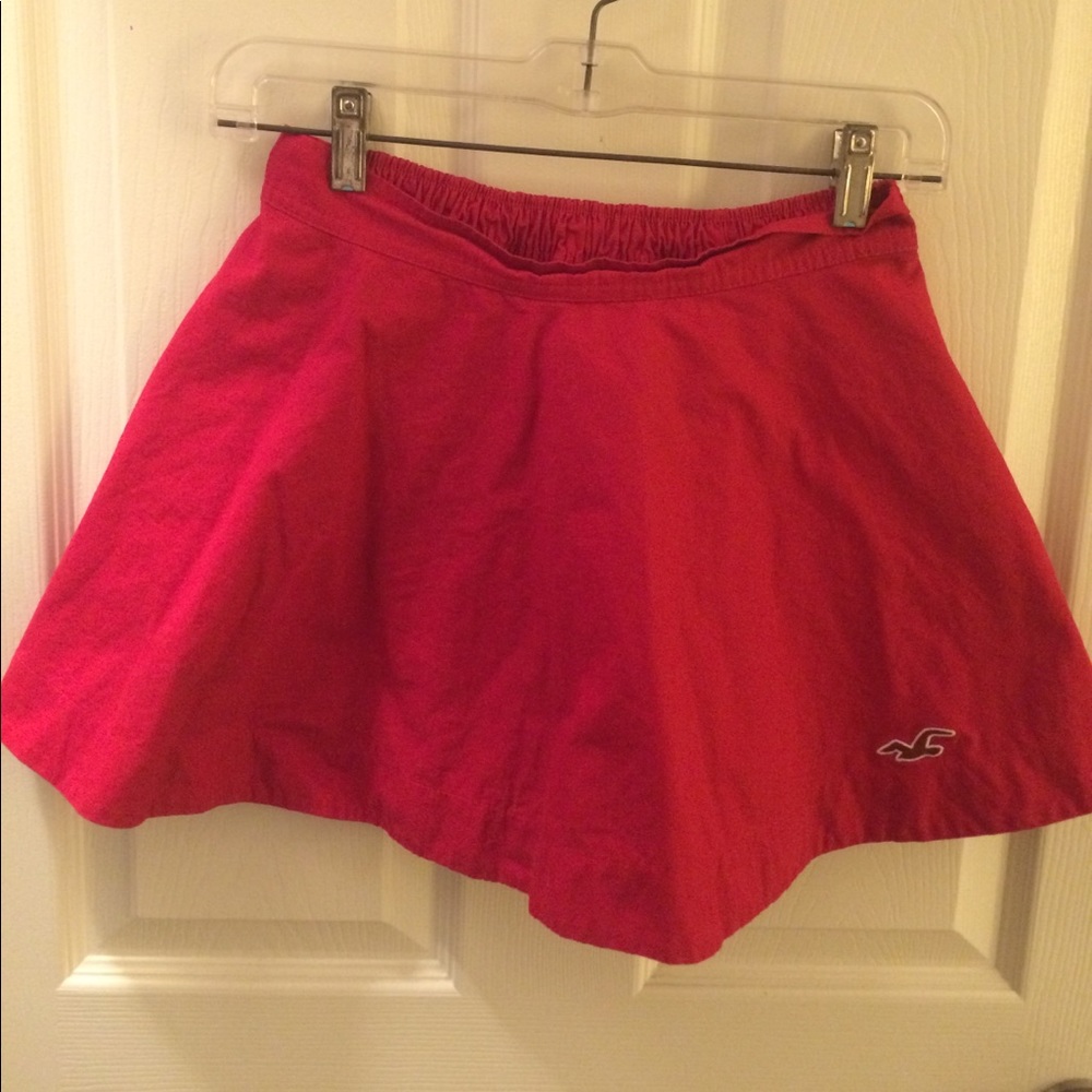 Hollister red skirt- like new! $10 SALE