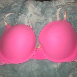 Victoria's Secret 38C bra