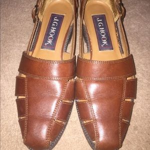 Ladies J G HOOK leather flat slip on shoes
