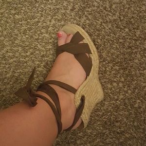Old navy tie wedges