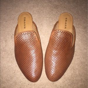 Ladies Trask leather loafer slide on shoes