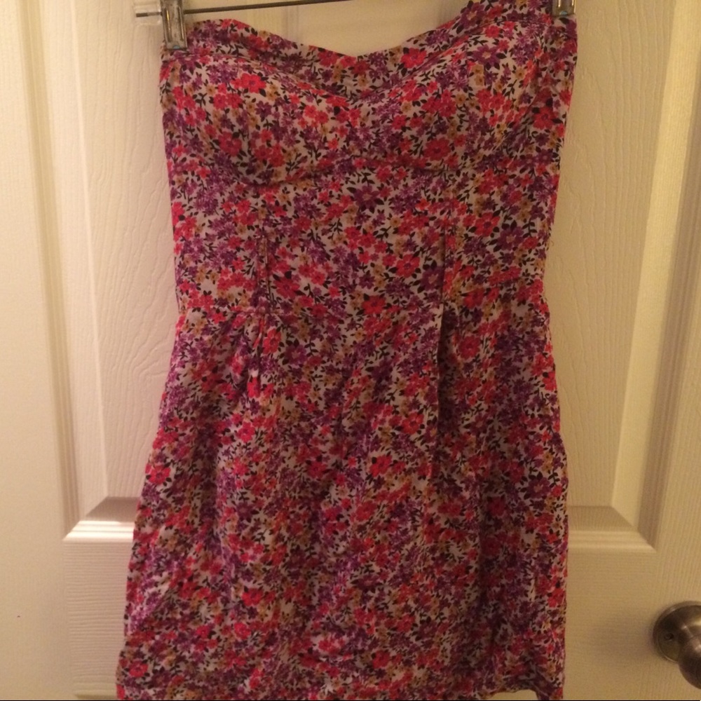 Beautiful summer dress $10 SALE
