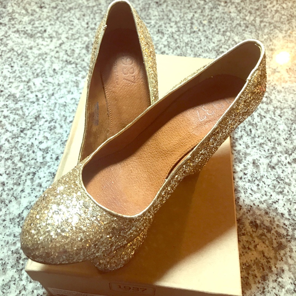 Madewell Glitter Round Toe Pump sz 7 in gold