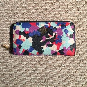 Tory Burch wallet