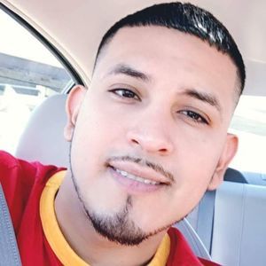 Meet your Posher, Reyes