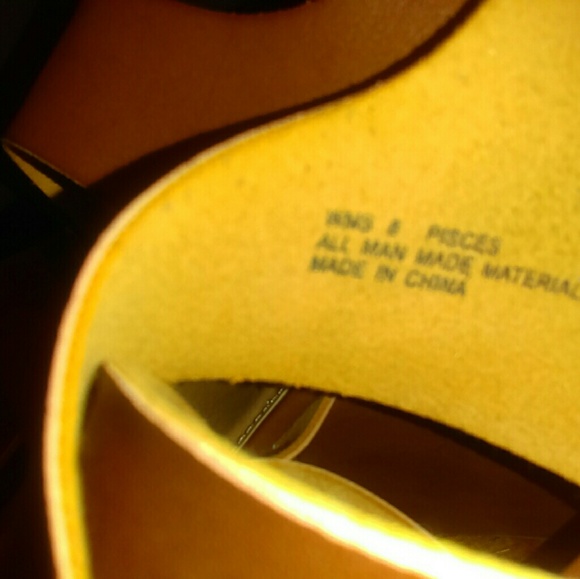 Sexy Tan Wedges 4 1/12" - Picture 4 of 4