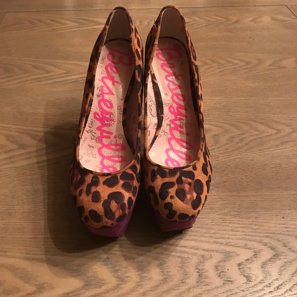 Sassy statement piece Cheetah and purple heels! - Picture 2 of 3