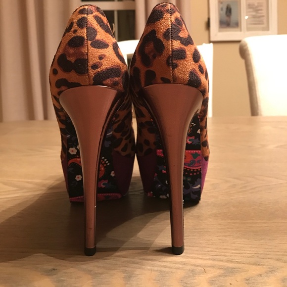 Sassy statement piece Cheetah and purple heels! - Picture 3 of 3