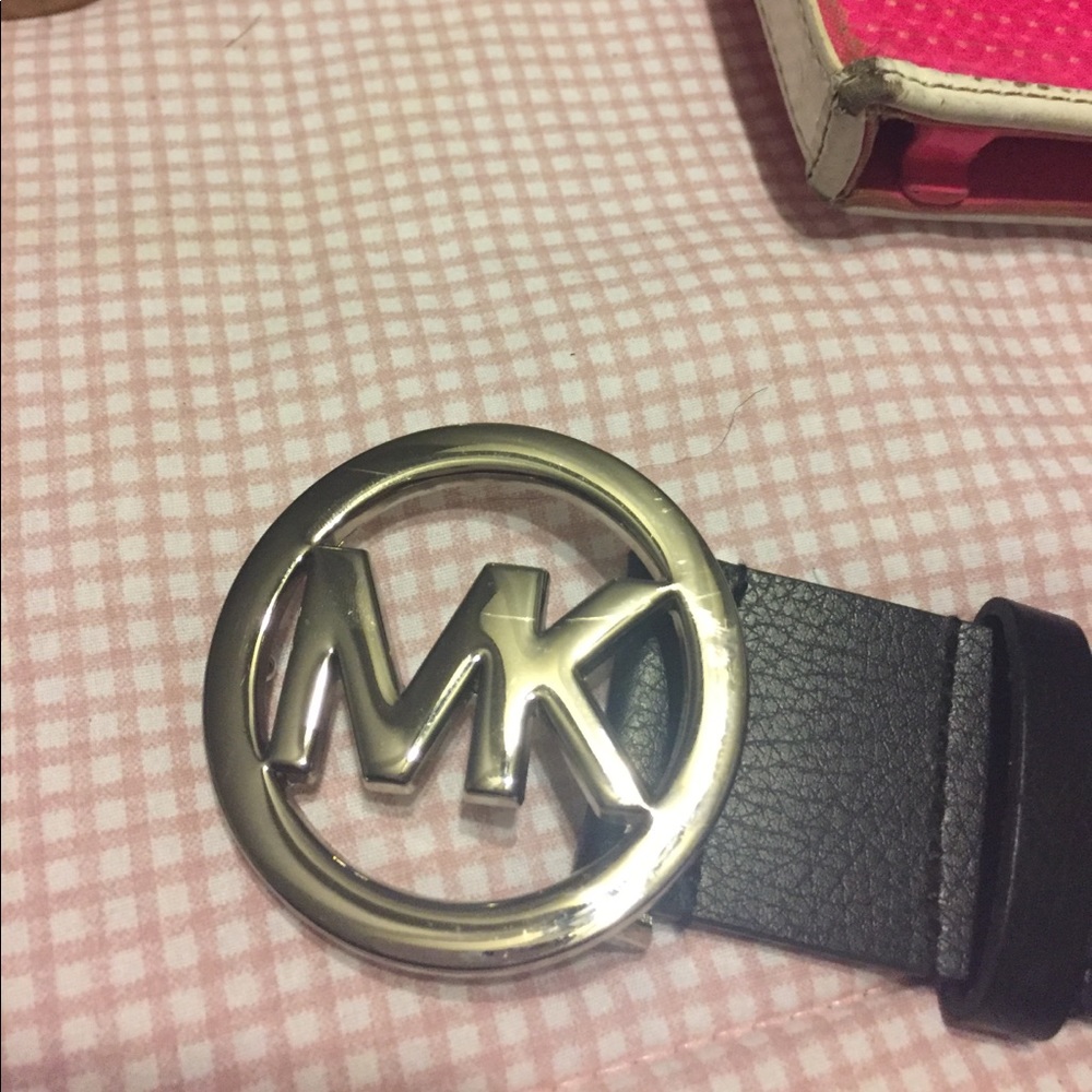 Size large MK belt