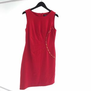 TAHARI DRESS WITH GOLD DETAILS