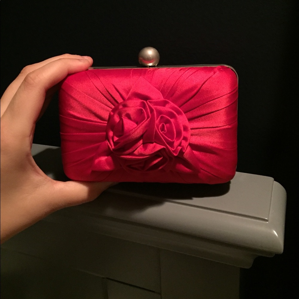 Red Rose Clutch