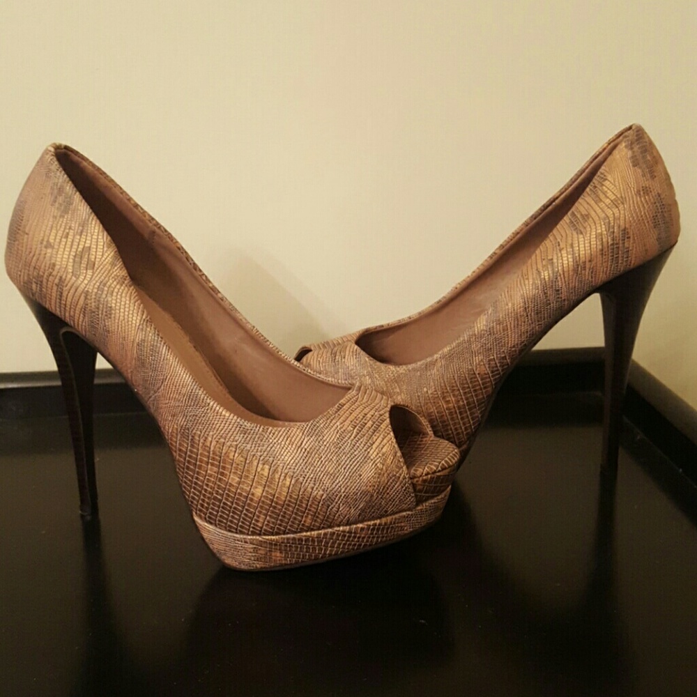 SHI Rose Gold Copper Snake Skinner Print Heel!!