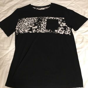 XL On The Byas tee shirt