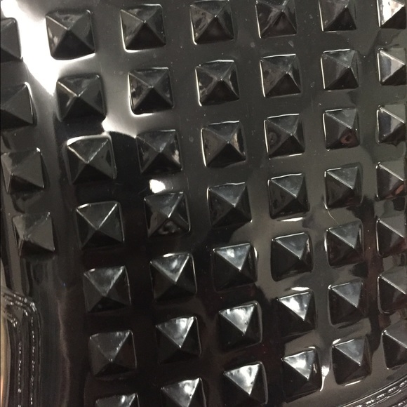 Black rain boots! Super cute size 8 - Picture 4 of 4