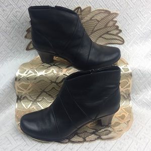 Earth Spirit Black Ankle Boots Comfy 7 1/2 Leather