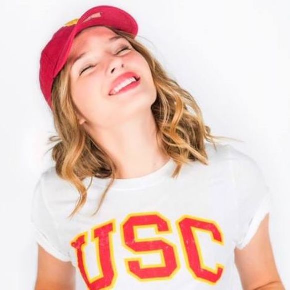 Meet your Posher, Cosette - Picture 2 of 2