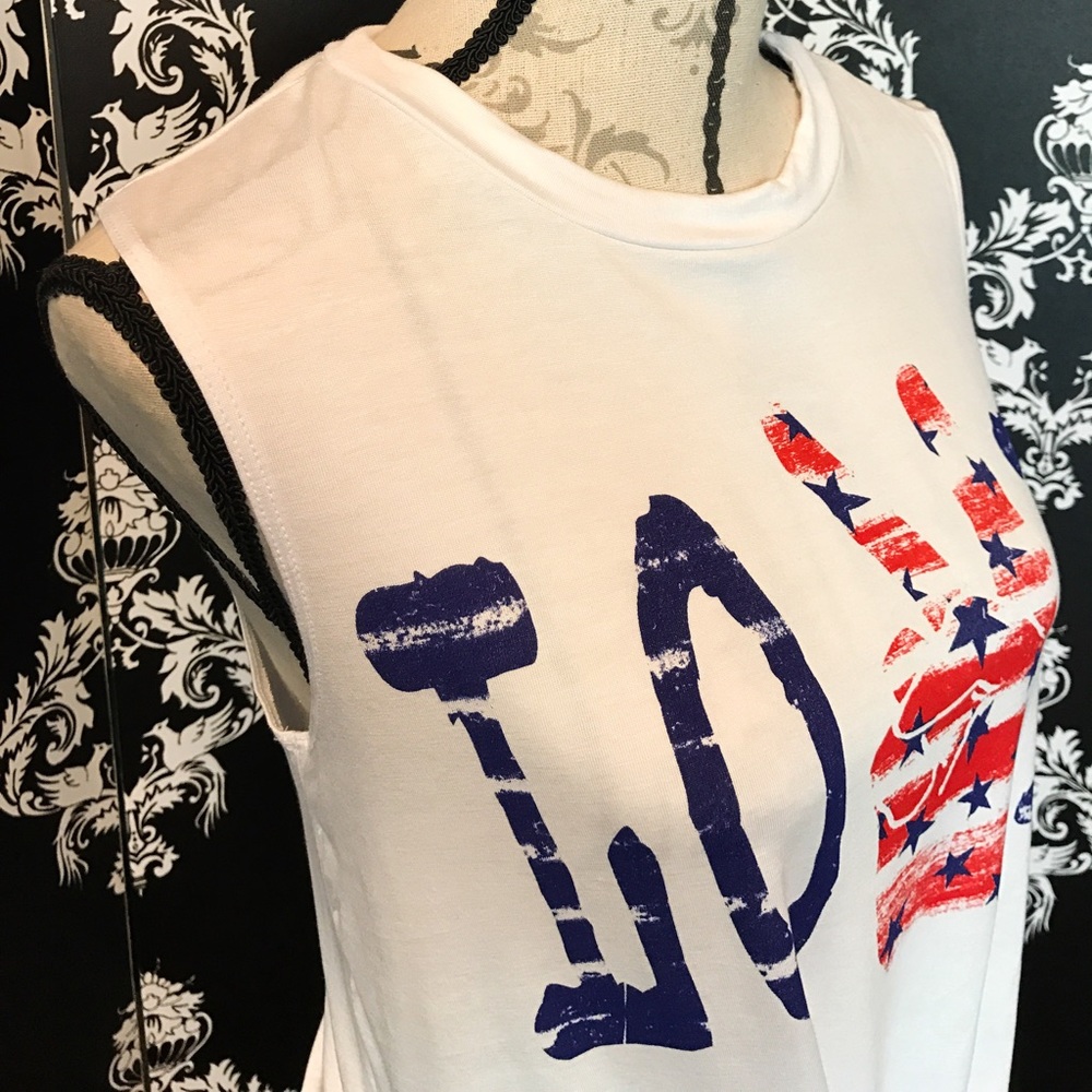🍀 NWT! Love U.S.A  🇺🇸 Peace sign Tank! ✌🏻 - Picture 2 of 7