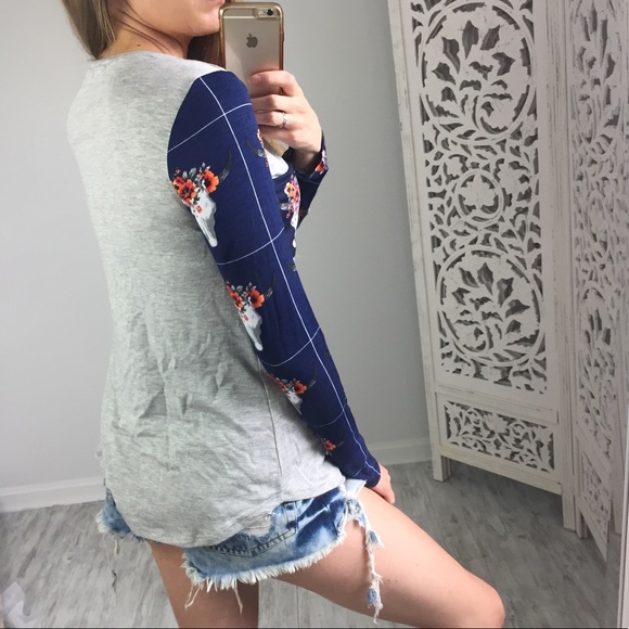 Boho Cattle Long Sleeve Top - Picture 3 of 3