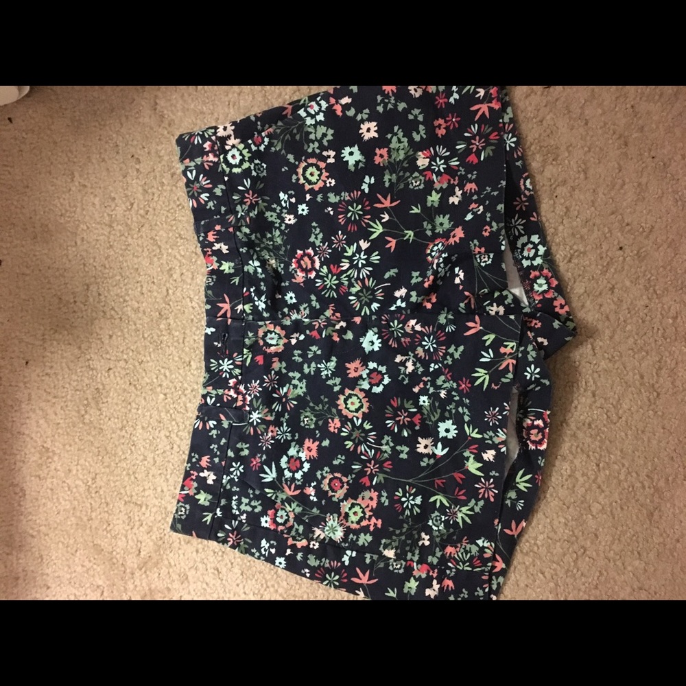 Gap Women's Shorts. Size: 0