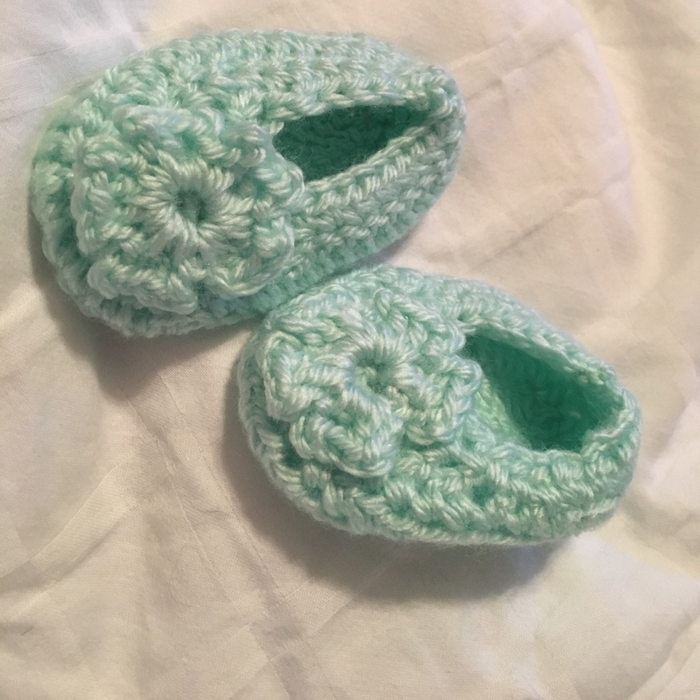 Baby booties. Escarpines.