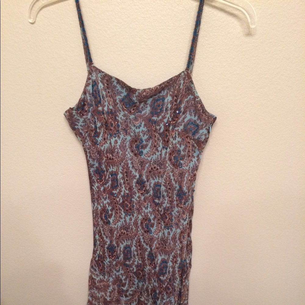 Cute paisley dress!