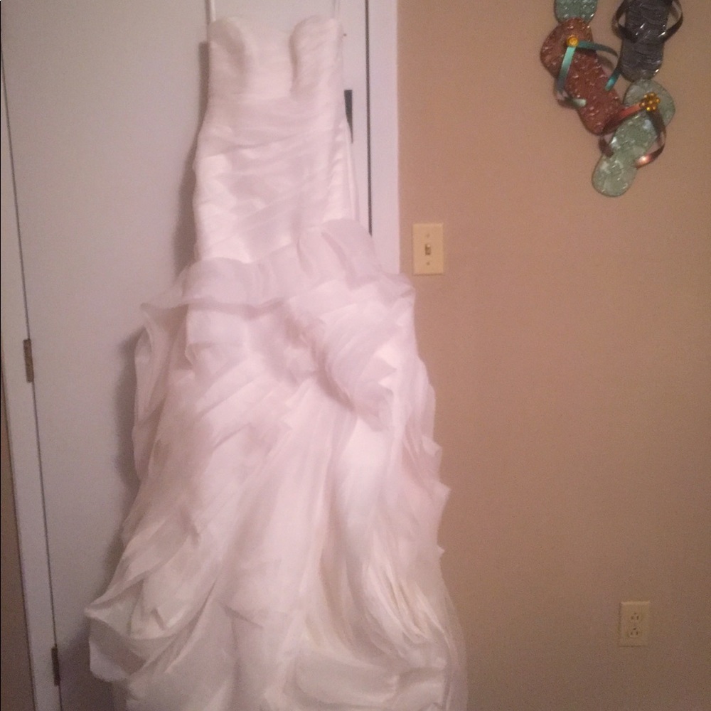 VERA WANG WHITE COLLECTION WEDDING DRESS