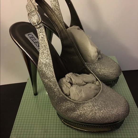 Pre owned high hill shoes - Picture 1 of 4