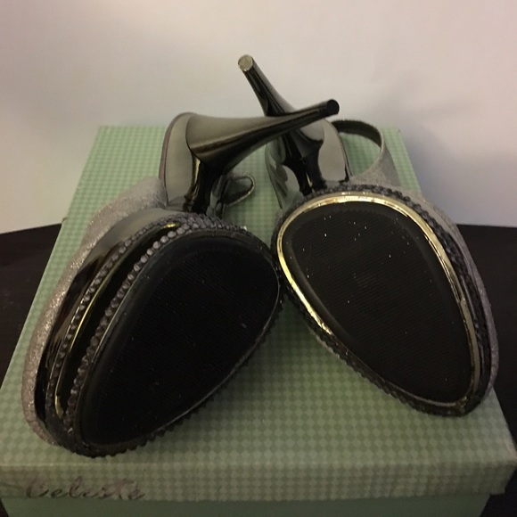 Pre owned high hill shoes - Picture 3 of 4