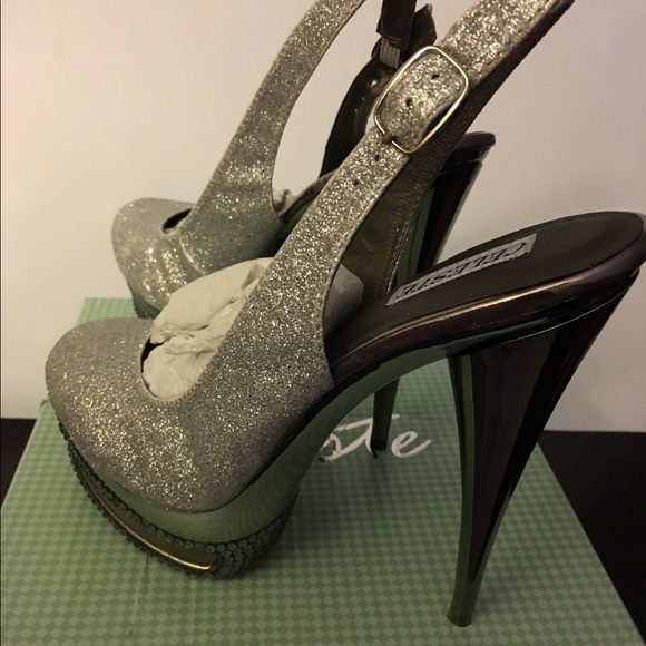 Pre owned high hill shoes - Picture 4 of 4