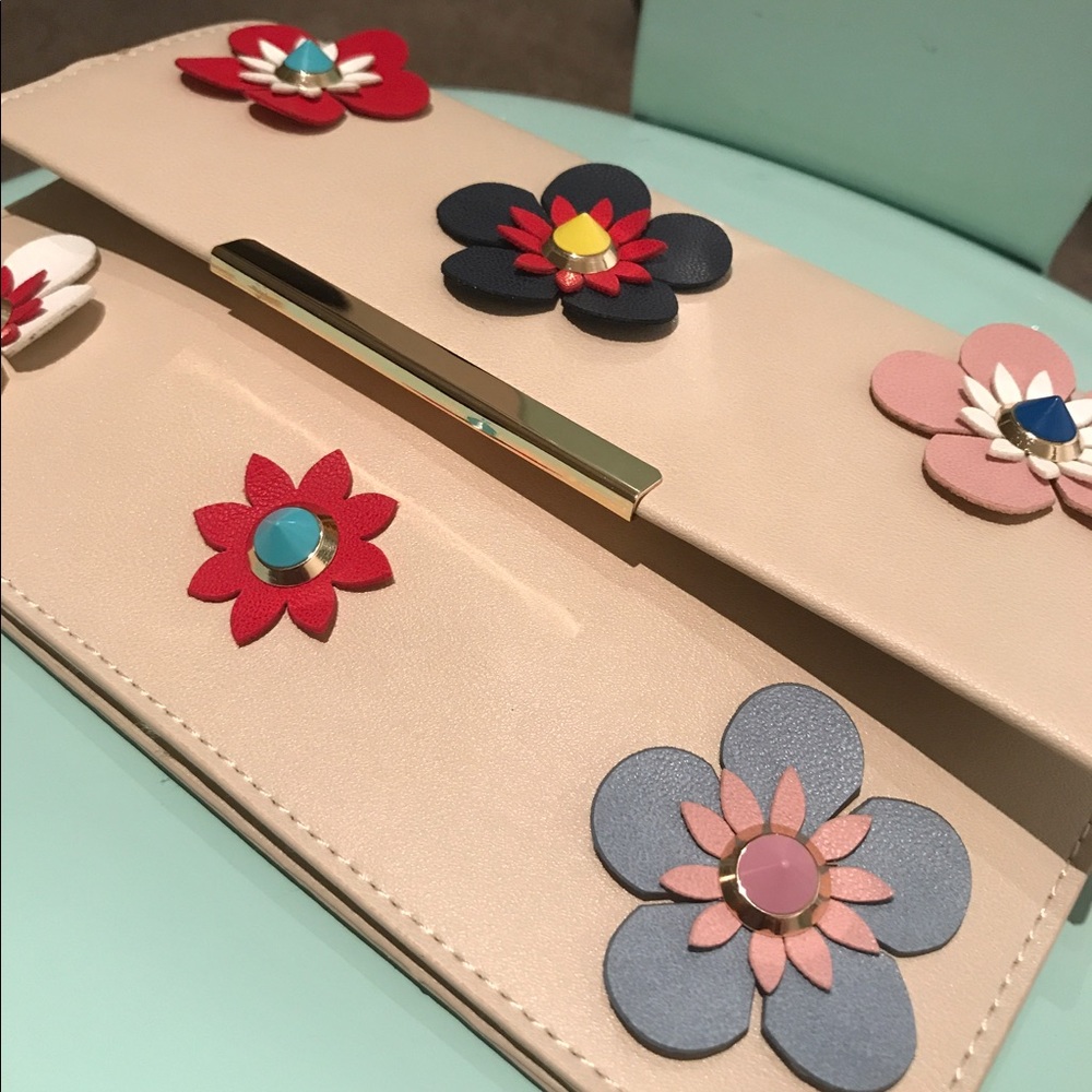New! Super cute,Flowery Embellished Clutch Purse