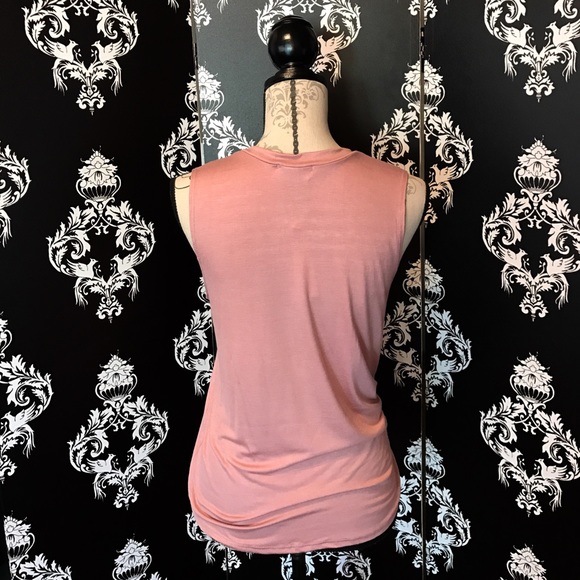 🍀 NWT! Trust Your Soul Floral Tank! - Picture 5 of 5