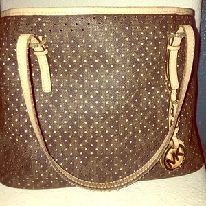 Michael Kors jet setter bag