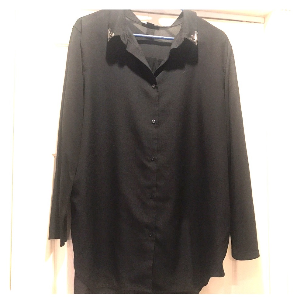Black tunic with jeweled collar