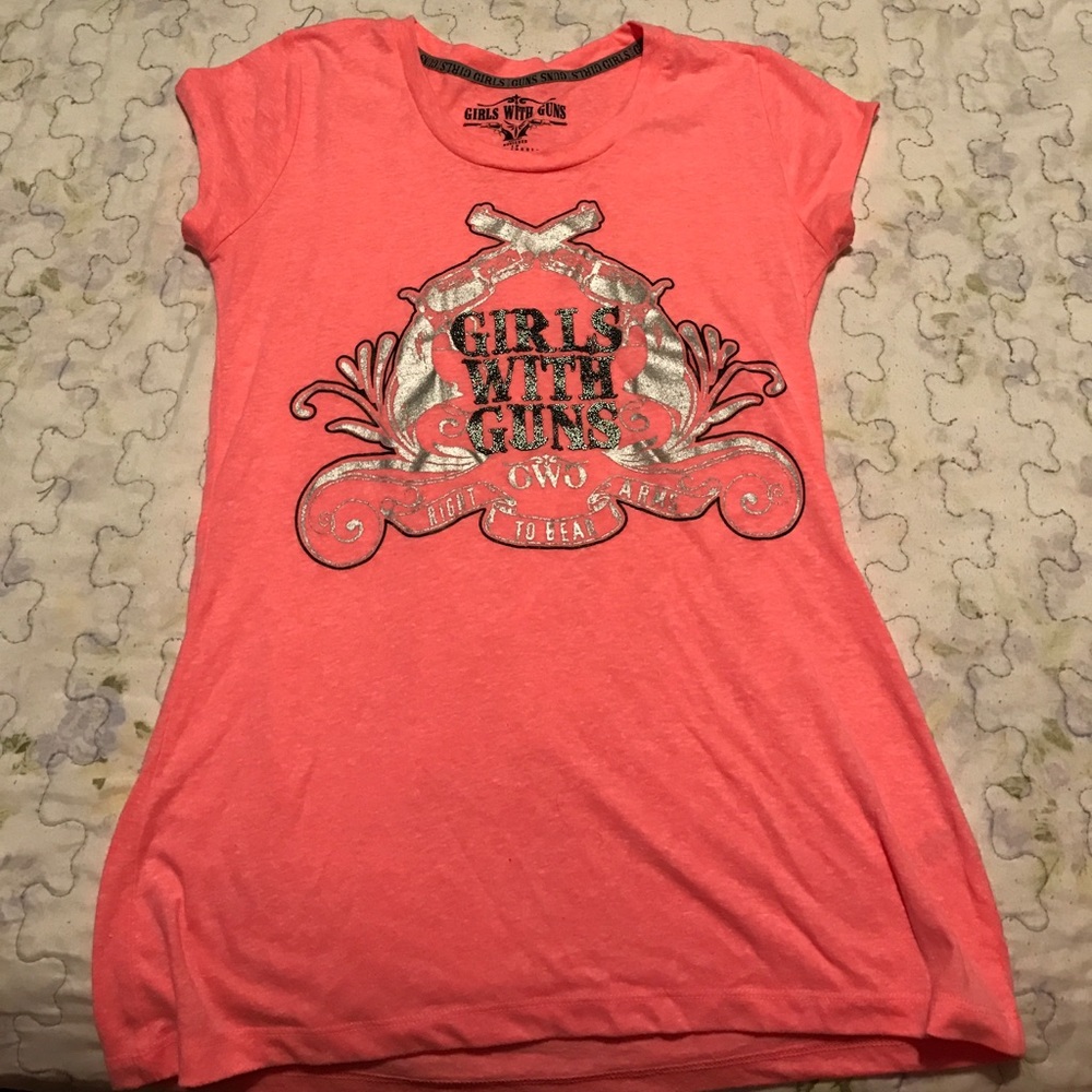 Girls with guns t-shirt
