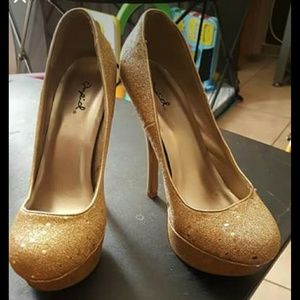 Champagne glitter heels