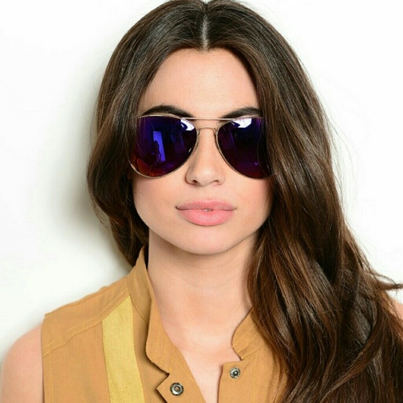 Chic Aviators - Picture 2 of 2