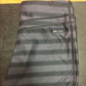 Nike Dri Fit Capri Tights