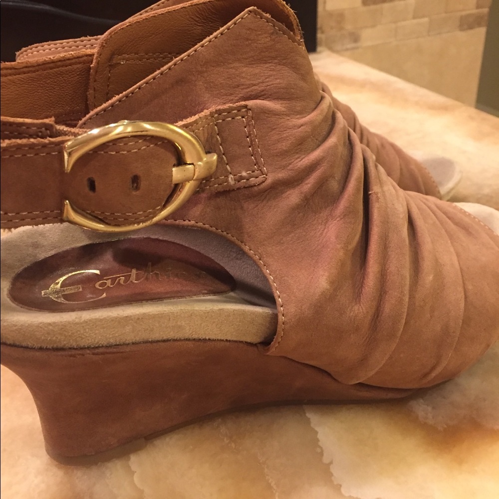 Tan Leather Earthies Summer Wedge Sandal