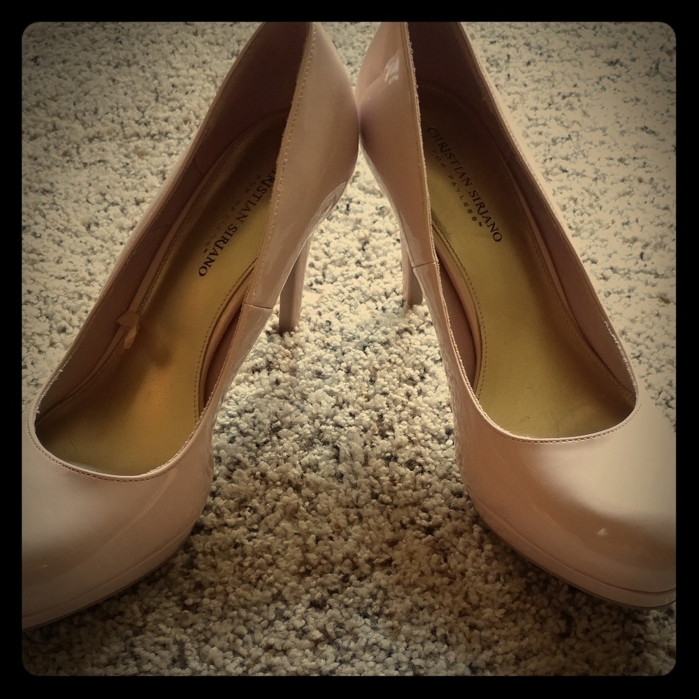 Pink pumps