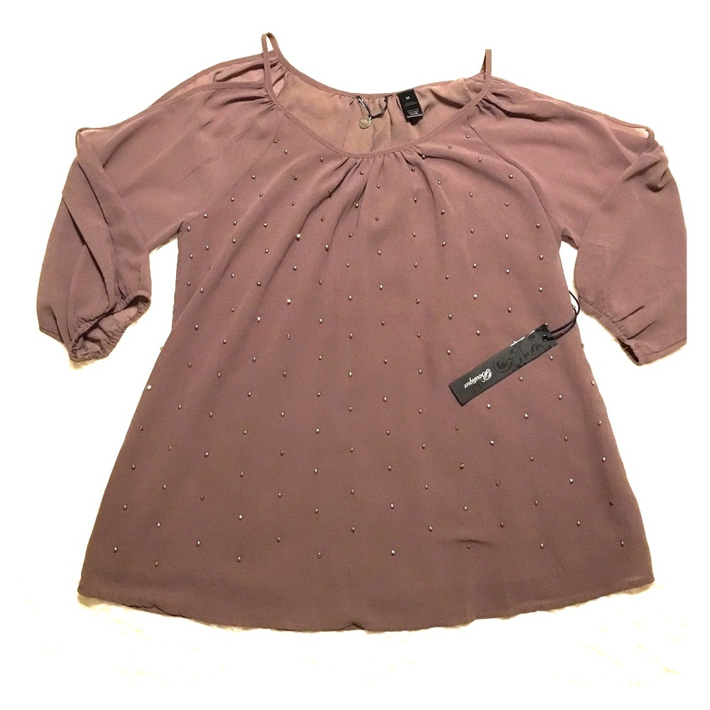 (NWT) BKE Boutique Cold-Shoulder Flowy Blouse