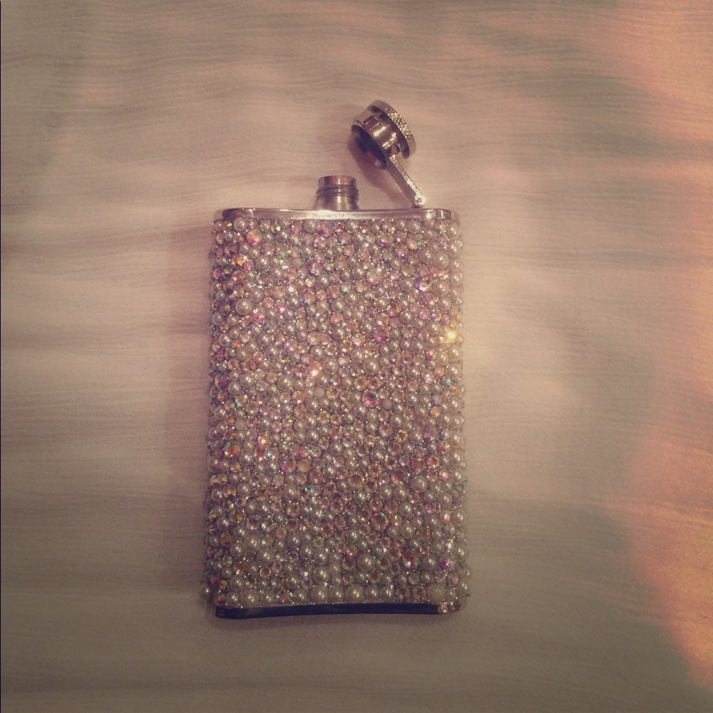 Blinged out flask! 🥂