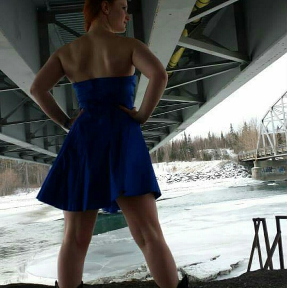 Worn Once - Picture 4 of 4